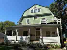1423 Summit St - Photo 1 of 1