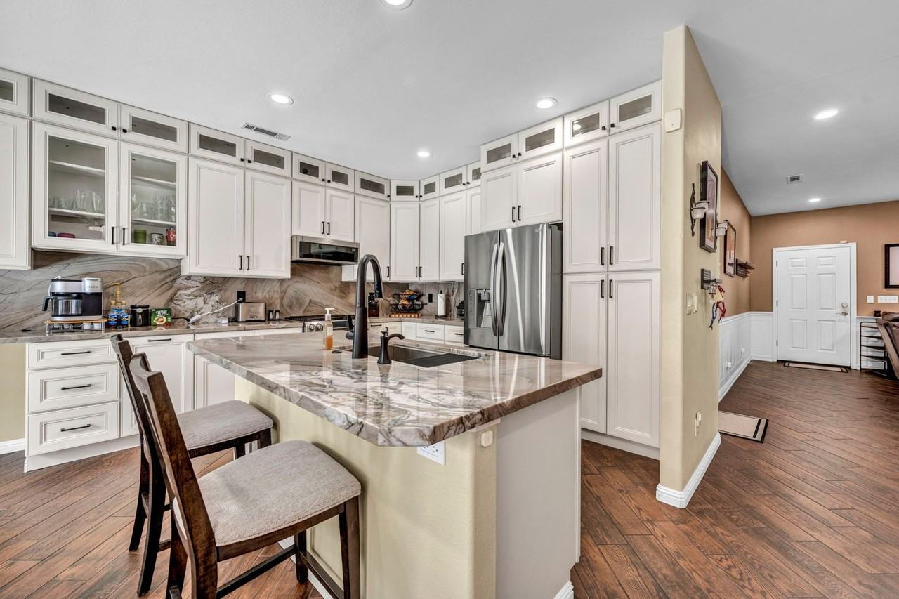 6015 Stillmeadow Dr - Photo 2 of 50
