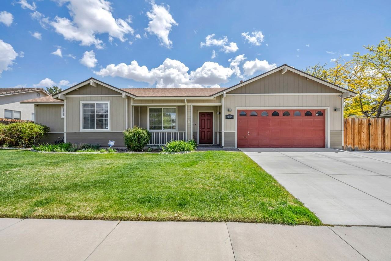 6015 Stillmeadow Dr - Photo 3 of 50