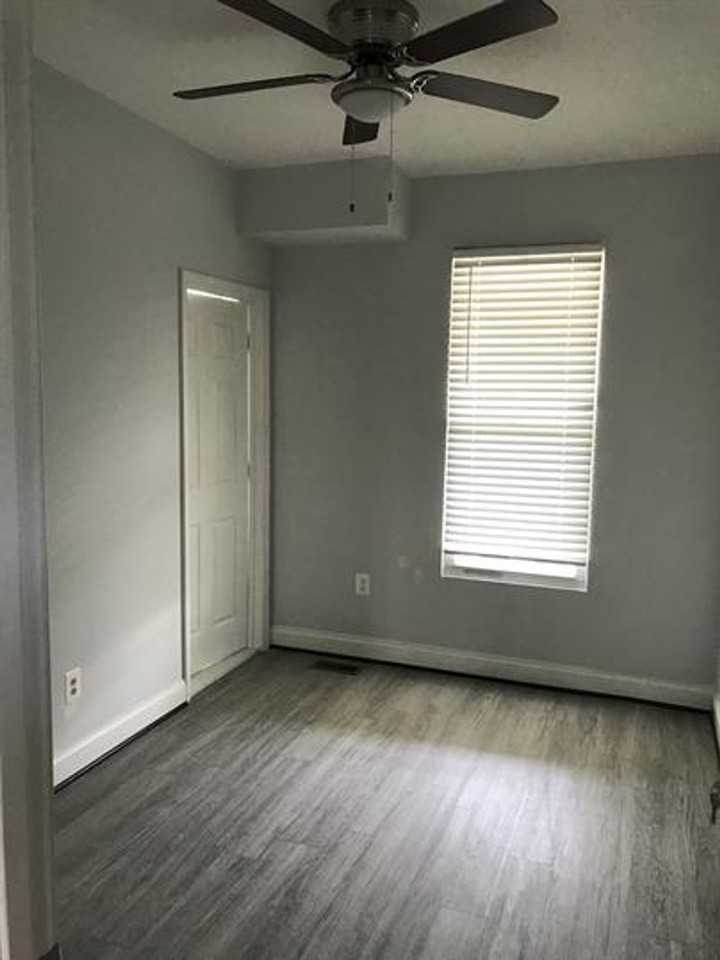 5324 Ready Avenue - Photo 4 of 7