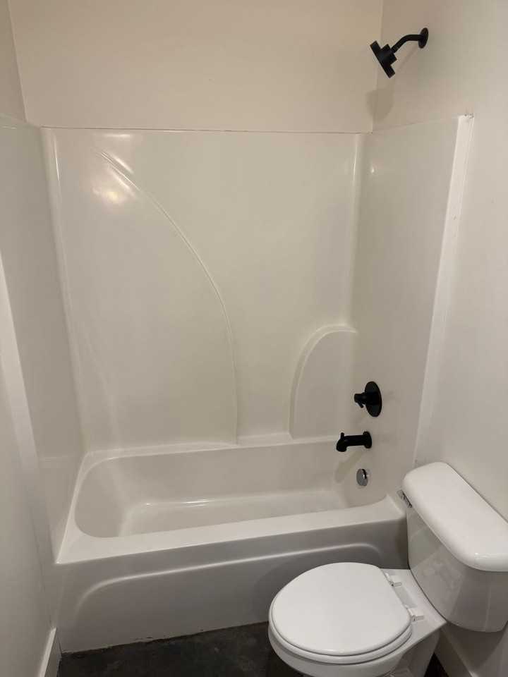 1932 Cambridge Village Dr - Photo 4 of 13