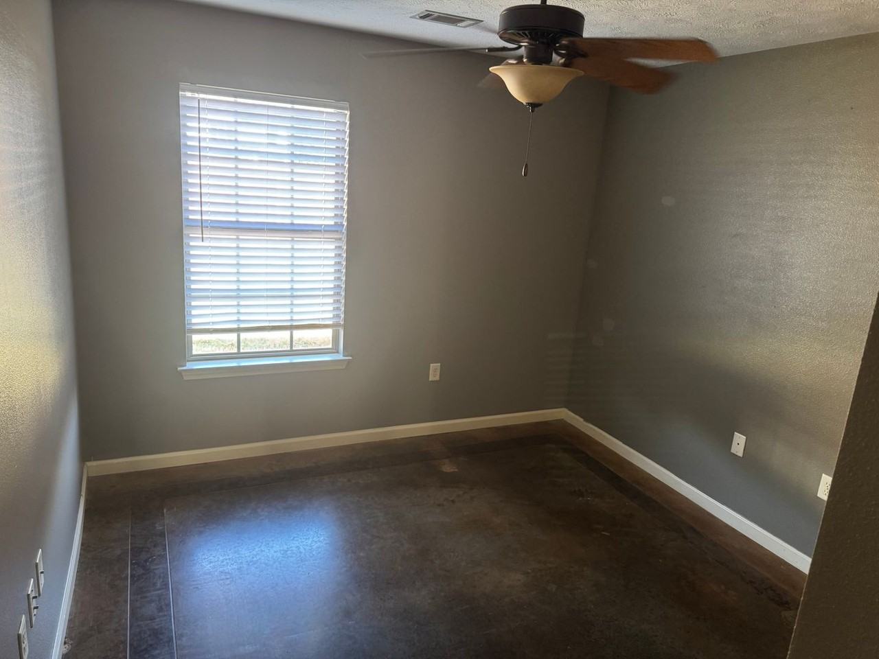 1015 Wineberry - Photo 7 of 14