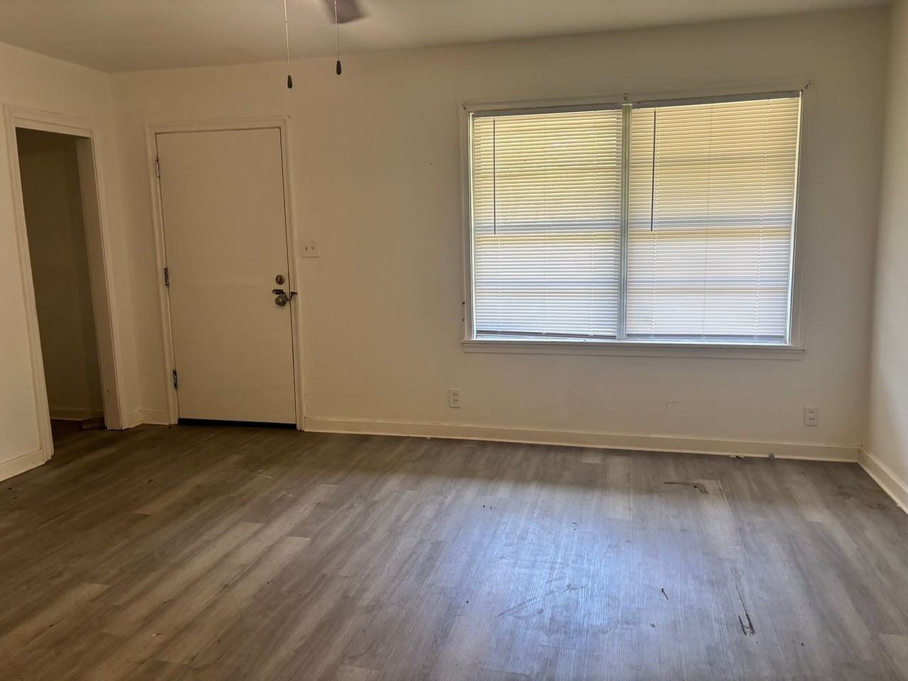 333 Northside Cir - Photo 3 of 11