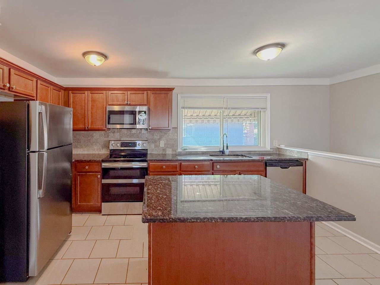 34227 Florence St - Photo 5 of 25