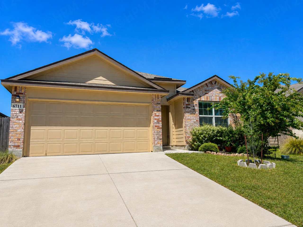 6711 Hoffman Pln - Photo 2 of 21