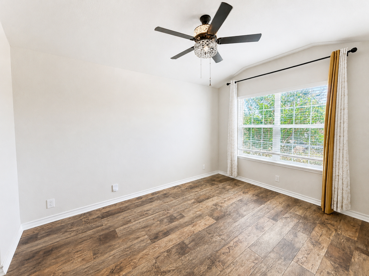 6711 Hoffman Pln - Photo 7 of 21