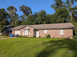 featured image of 415 Maplewood St