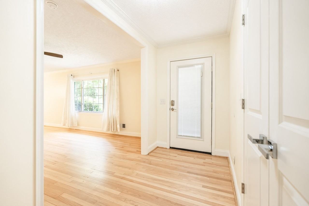 607 3rd Street Ext - Photo 6 of 50