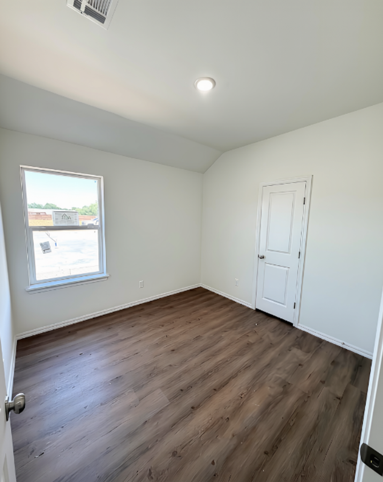 10612 Nw 17th St - Photo 6 of 21