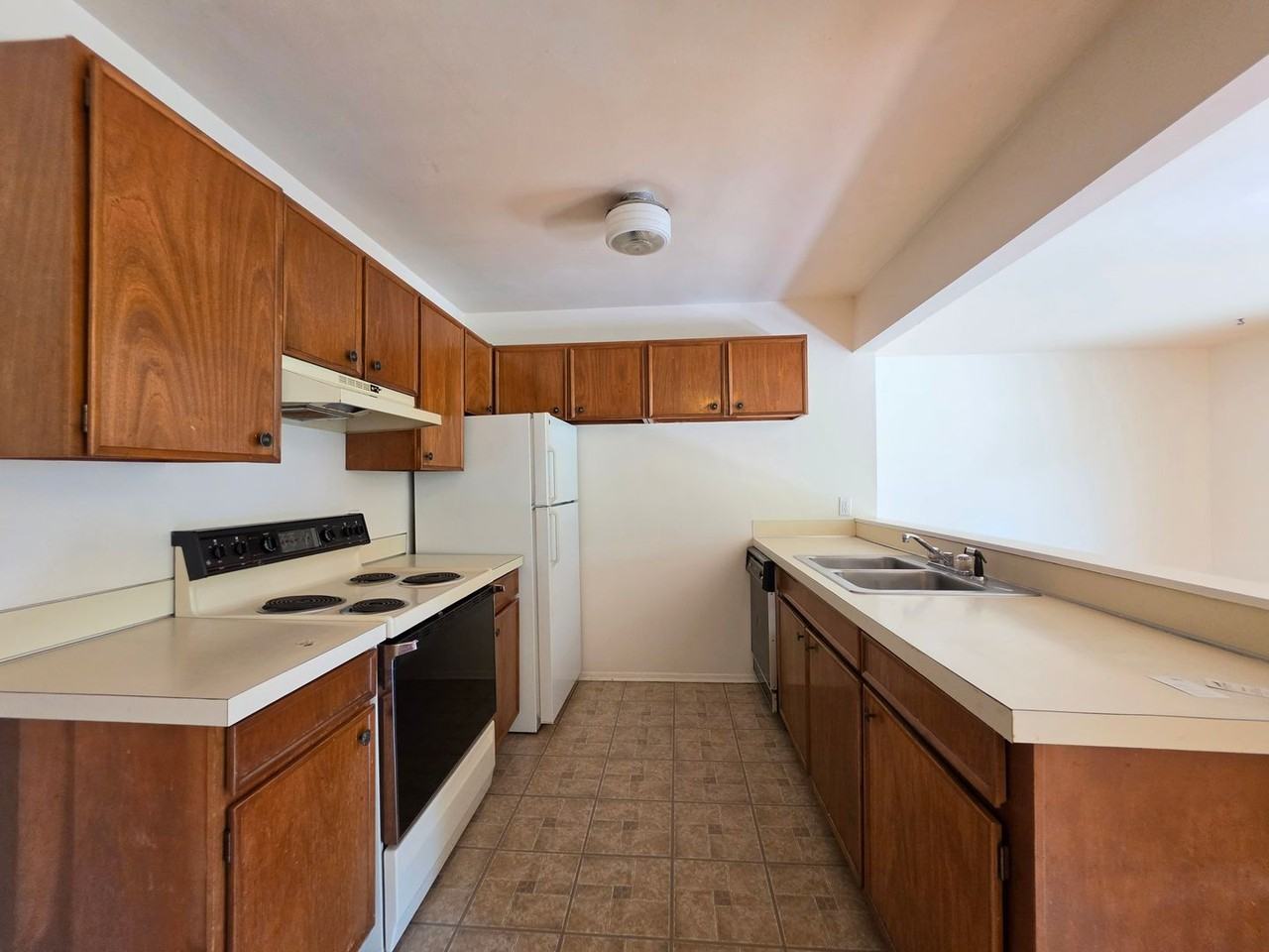 1895 Alpine Ave #G21 - Photo 5 of 12