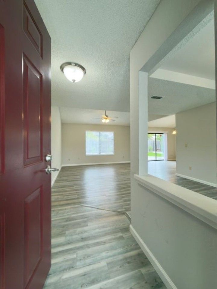 204 Ashby Pl - Photo 6 of 42
