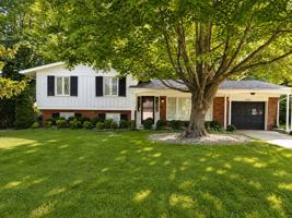 featured image of 1601 Lynn Way