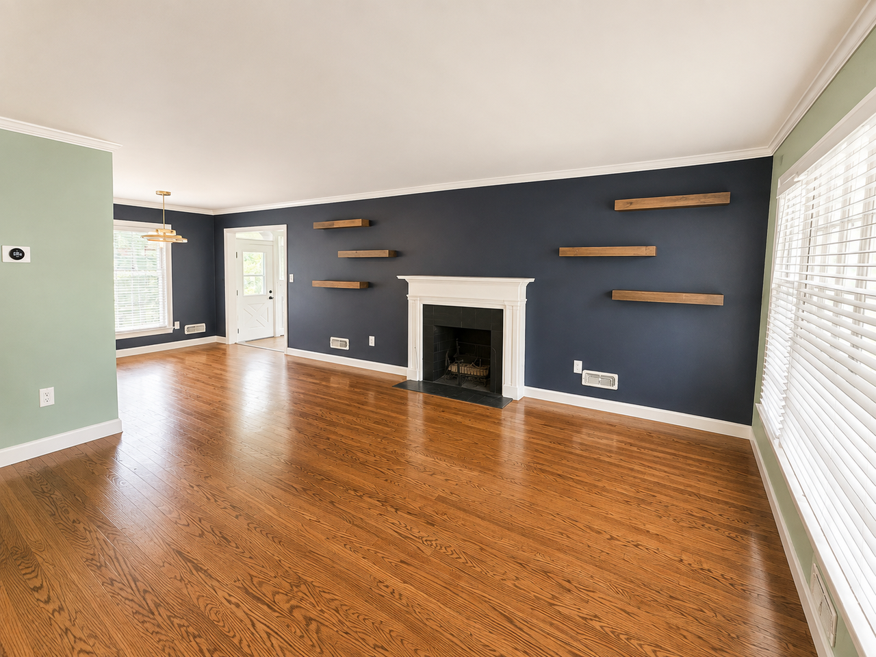 1601 Lynn Way - Photo 2 of 12