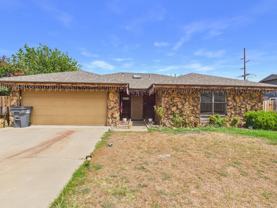 807 Nw 68th St - Photo 1 of 1