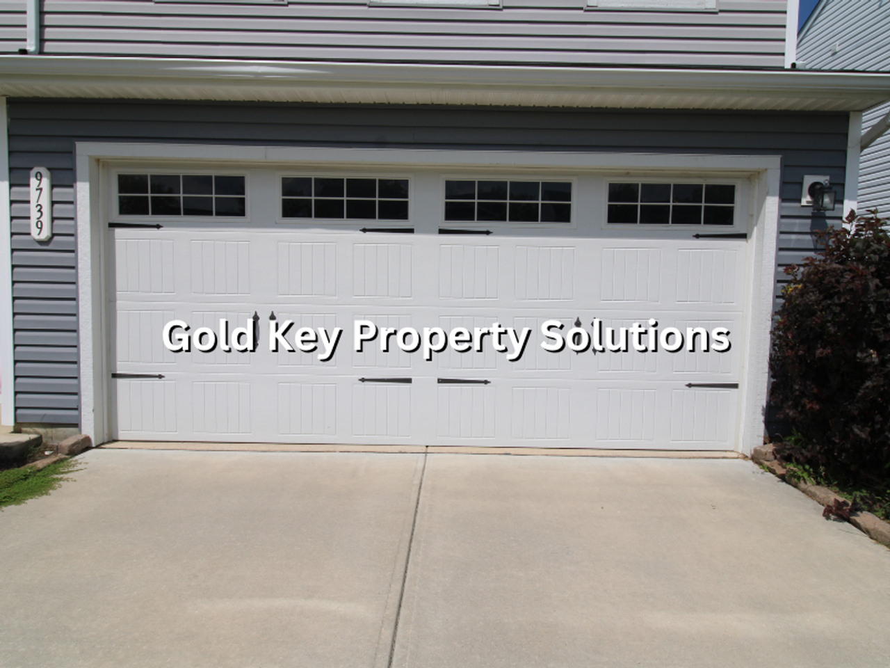 9739 Oakgrove Dr - Photo 4 of 29