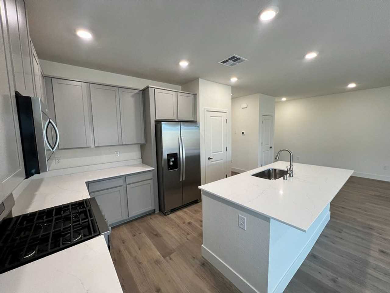4348 Single Pine Way - Photo 7 of 24