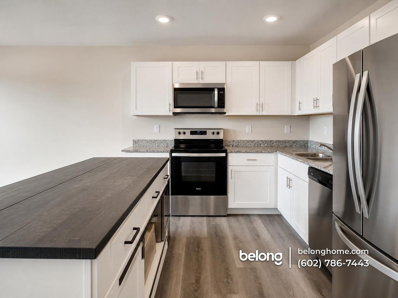 470 Reizen Dr - Photo 3 of 12