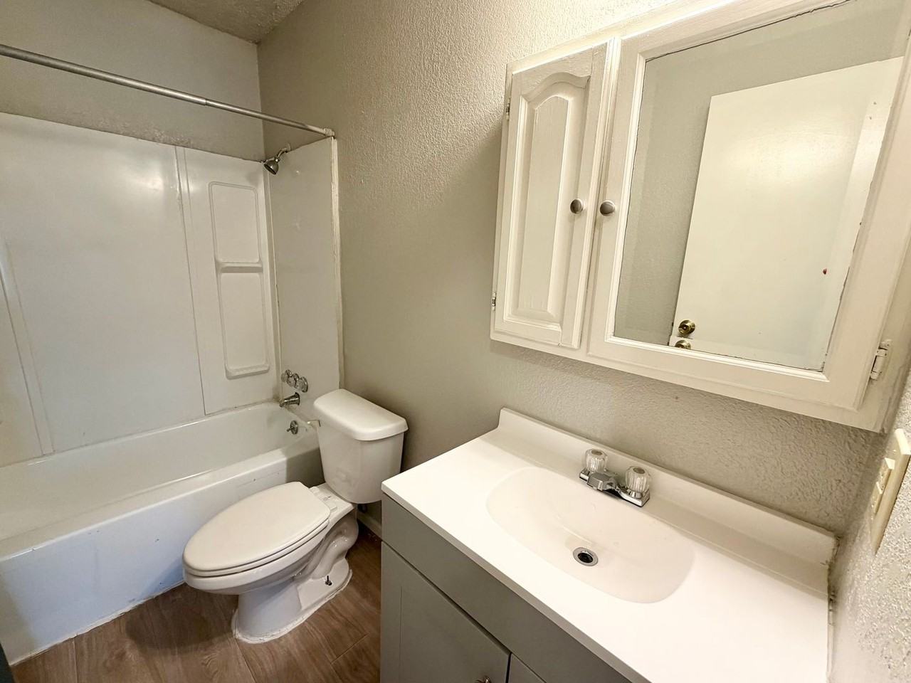 2908 S 132nd East Ave - Photo 7 of 11