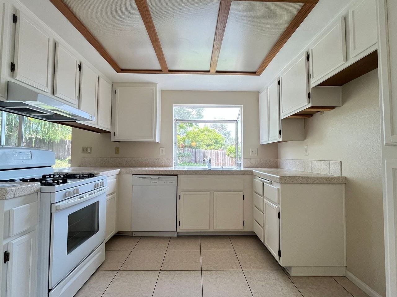 517 Heather Ridge Rd - Photo 5 of 26
