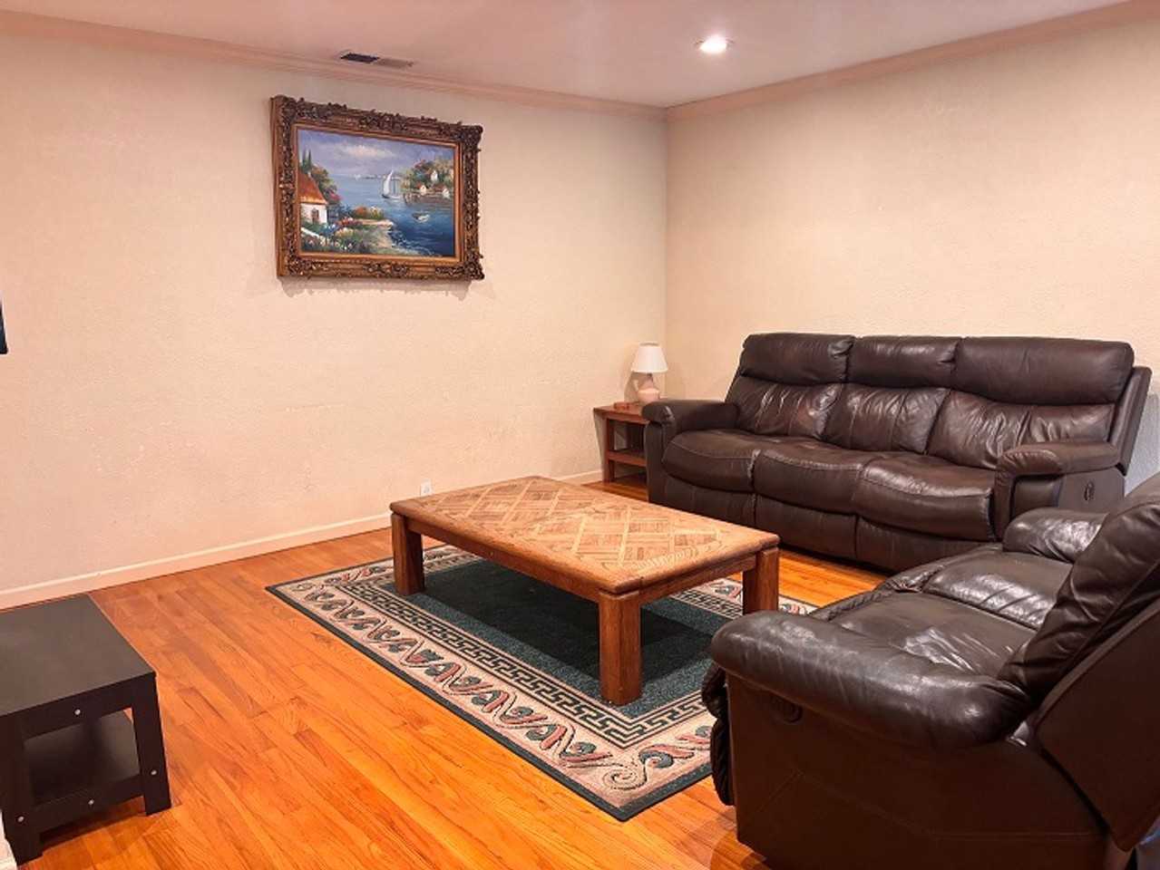 2-2525 2-2525 E Cliff - Photo 3 of 12