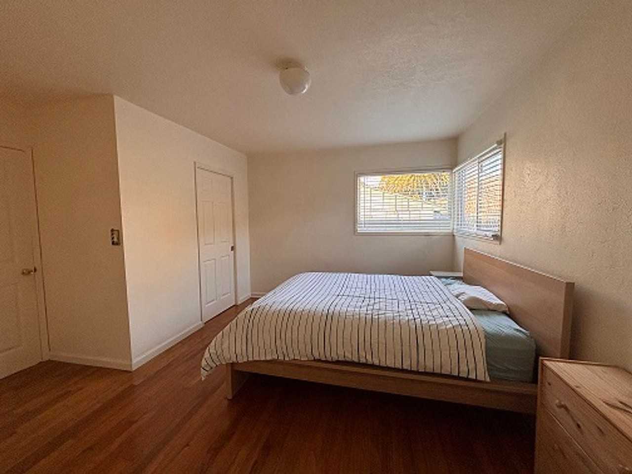 2-2525 2-2525 E Cliff - Photo 4 of 12