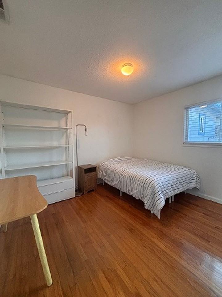 2-2525 2-2525 E Cliff - Photo 7 of 12