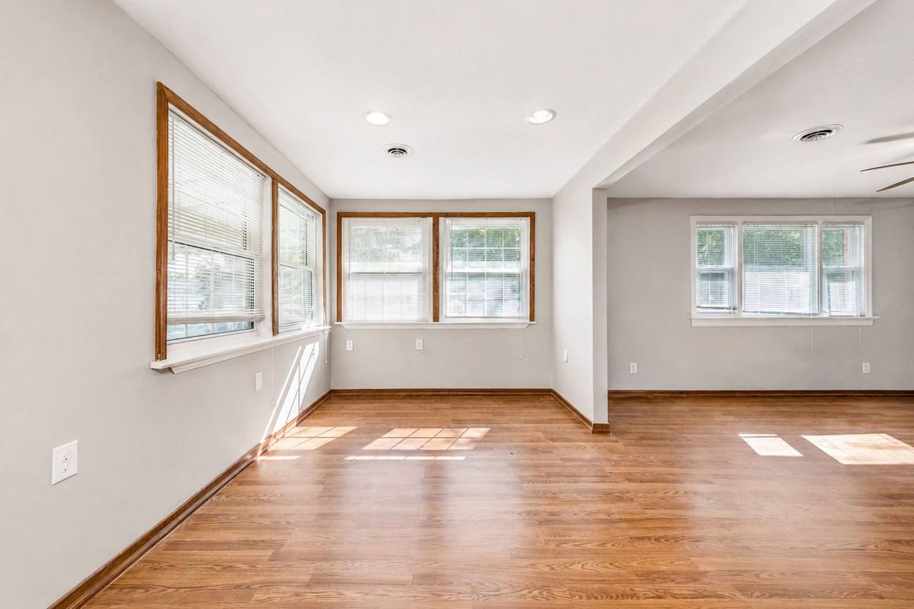 138 Banneker Dr - Photo 3 of 12