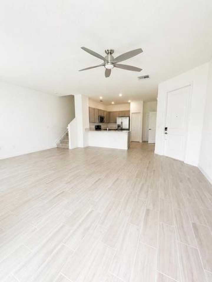 4345 Pond Lily Ln - Photo 3 of 12