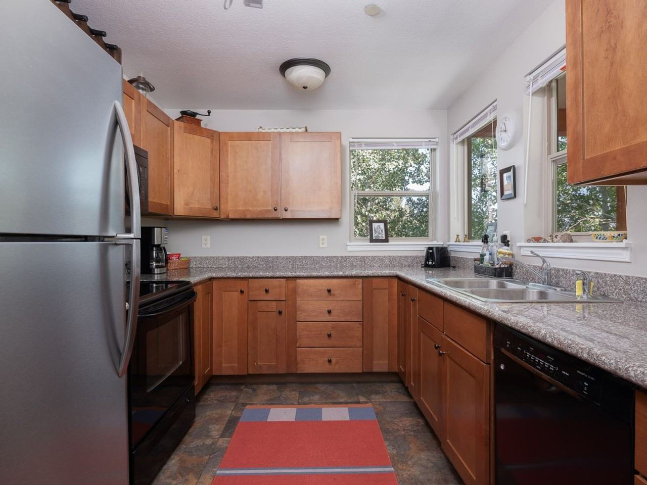 7552 Mountain Laurel Dr #B5 - Photo 5 of 13