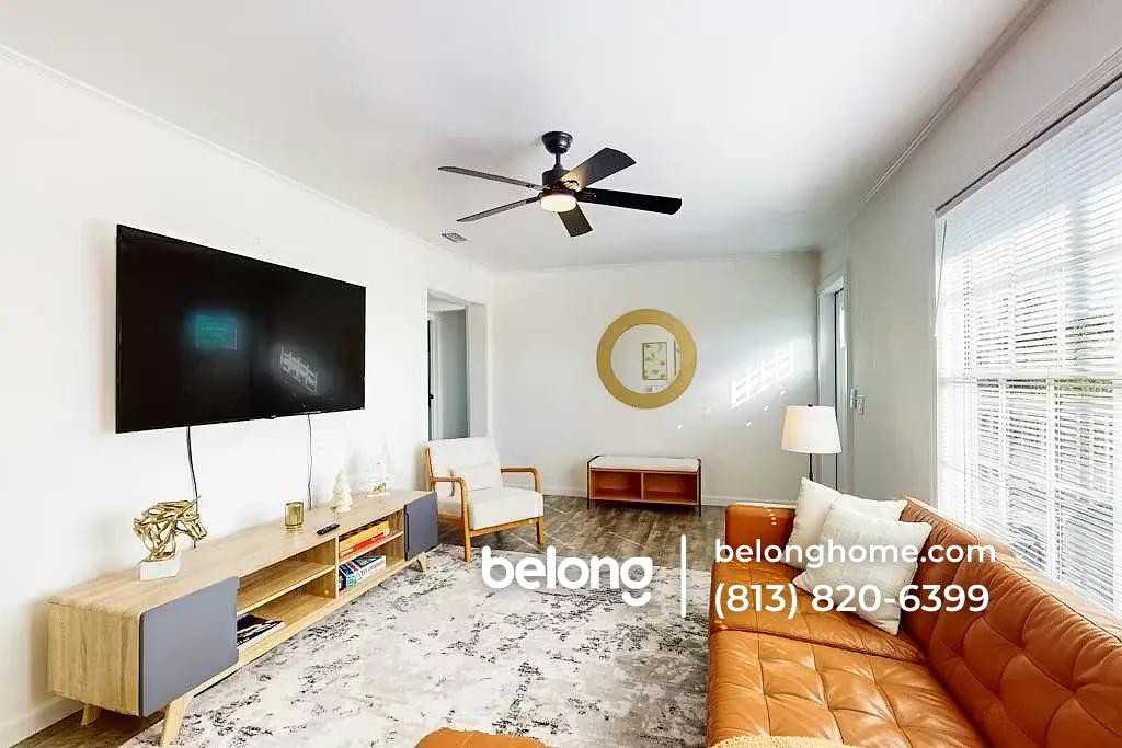 3701 Ash St - Photo 3 of 13