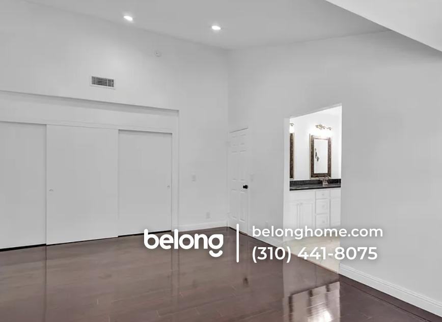 10045 Topanga Canyon Blvd #16 - Photo 7 of 21