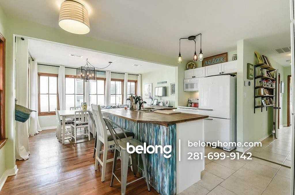 2907 Avenue M 1/2 - Photo 3 of 24