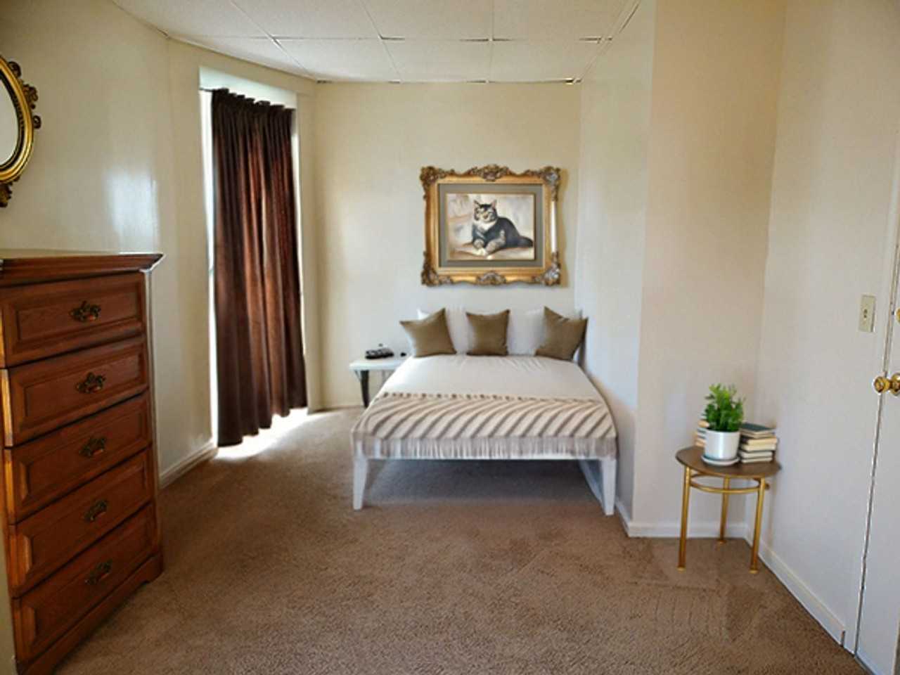 113 Comstock Pl #6 - Photo 2 of 14