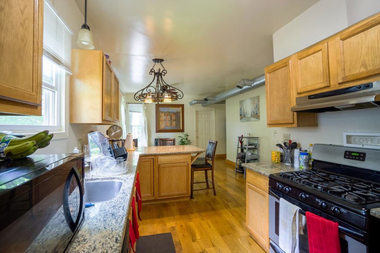 113 Comstock Pl #6 - Photo 5 of 14