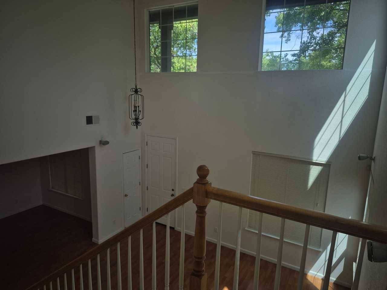 190 Rockmont Cir - Photo 7 of 28