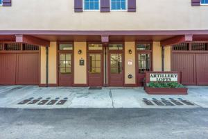 featured image of 4 Artillery Ln