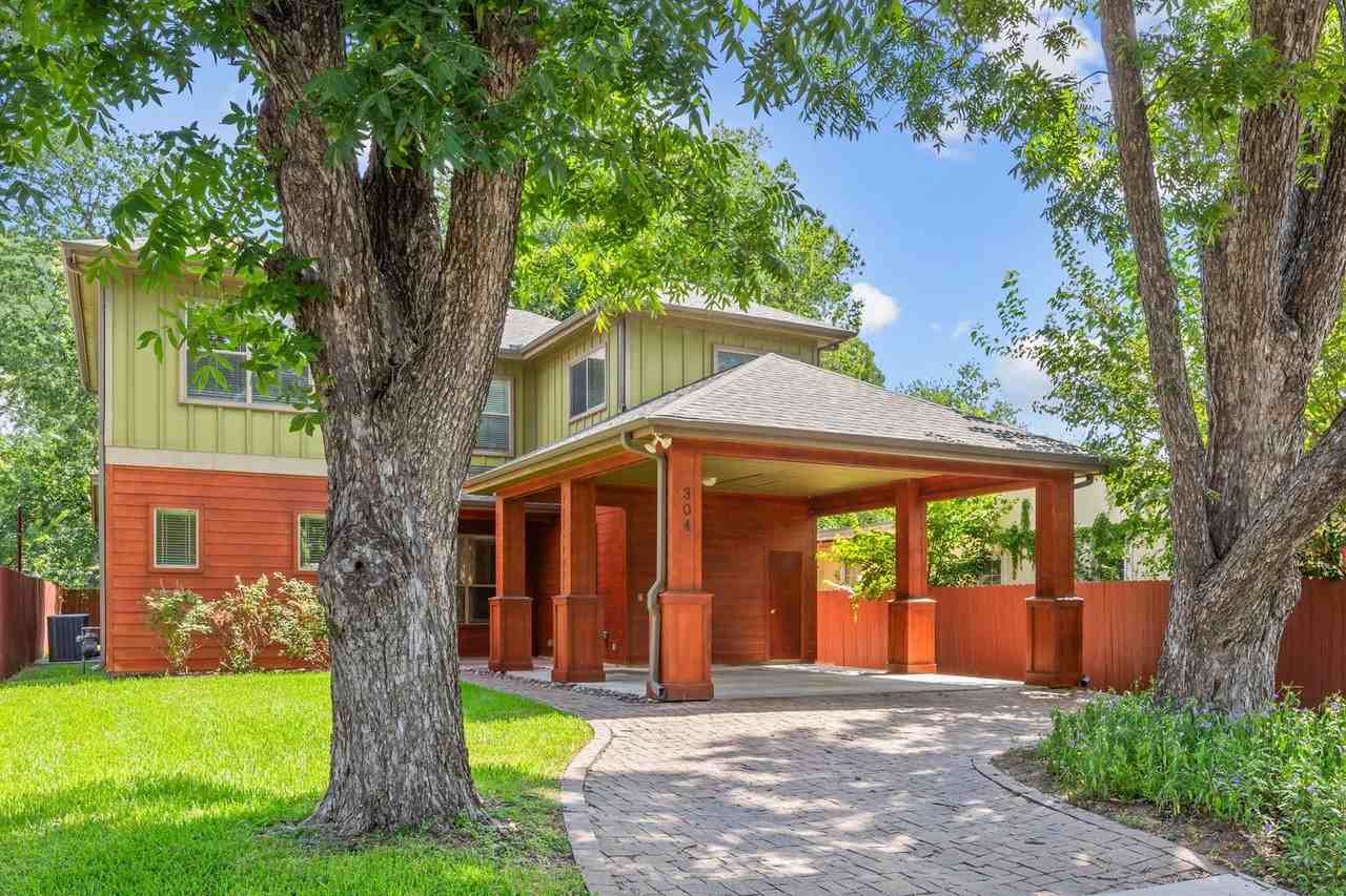 304 Zennia St - Photo 2 of 50