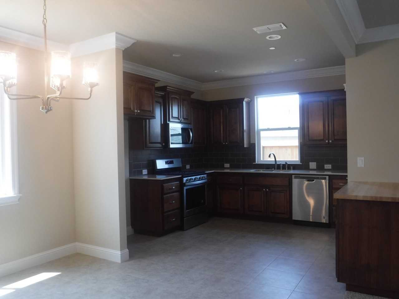 216 Mill Valley Pkwy - Photo 4 of 12