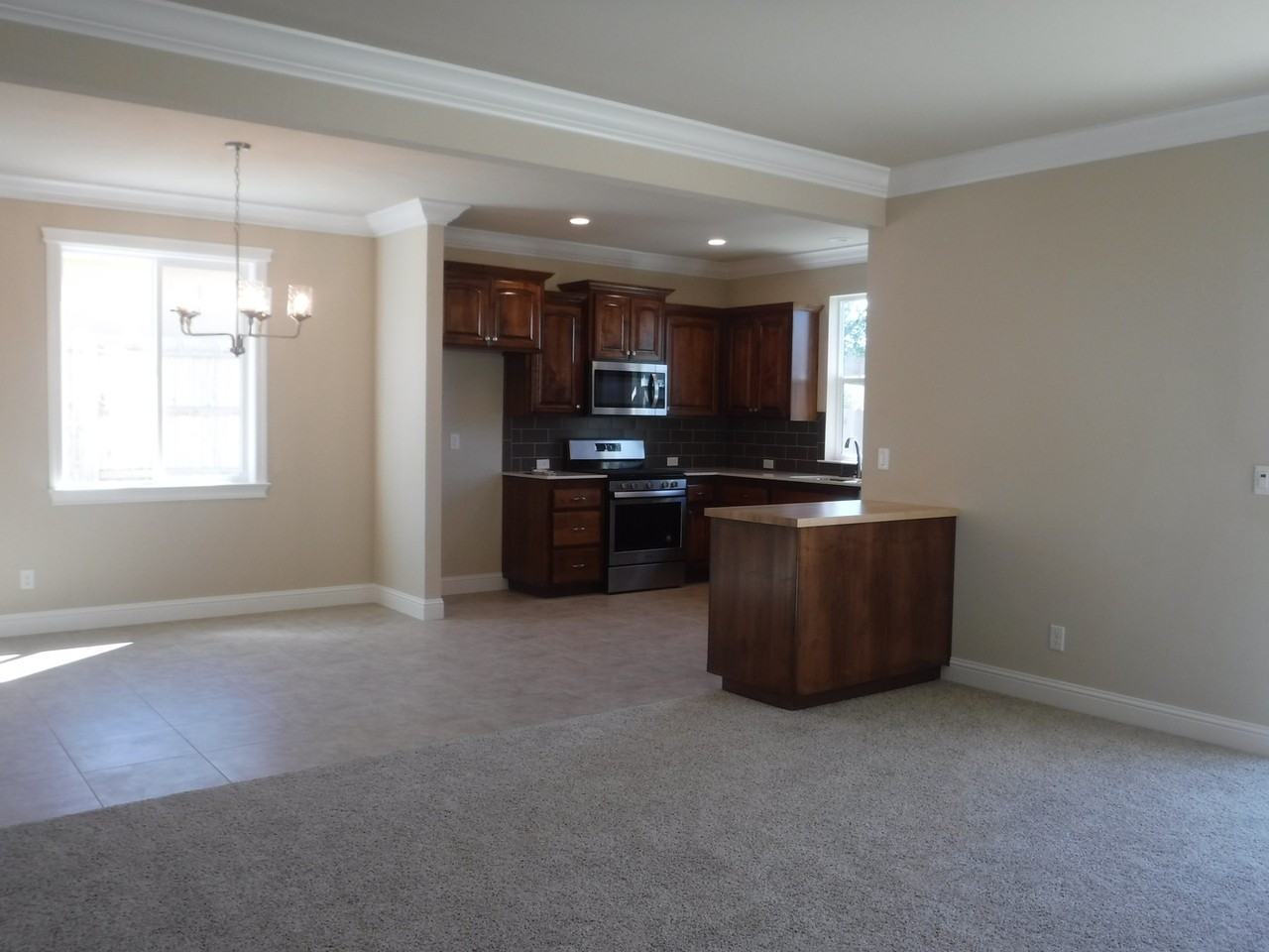216 Mill Valley Pkwy - Photo 5 of 12