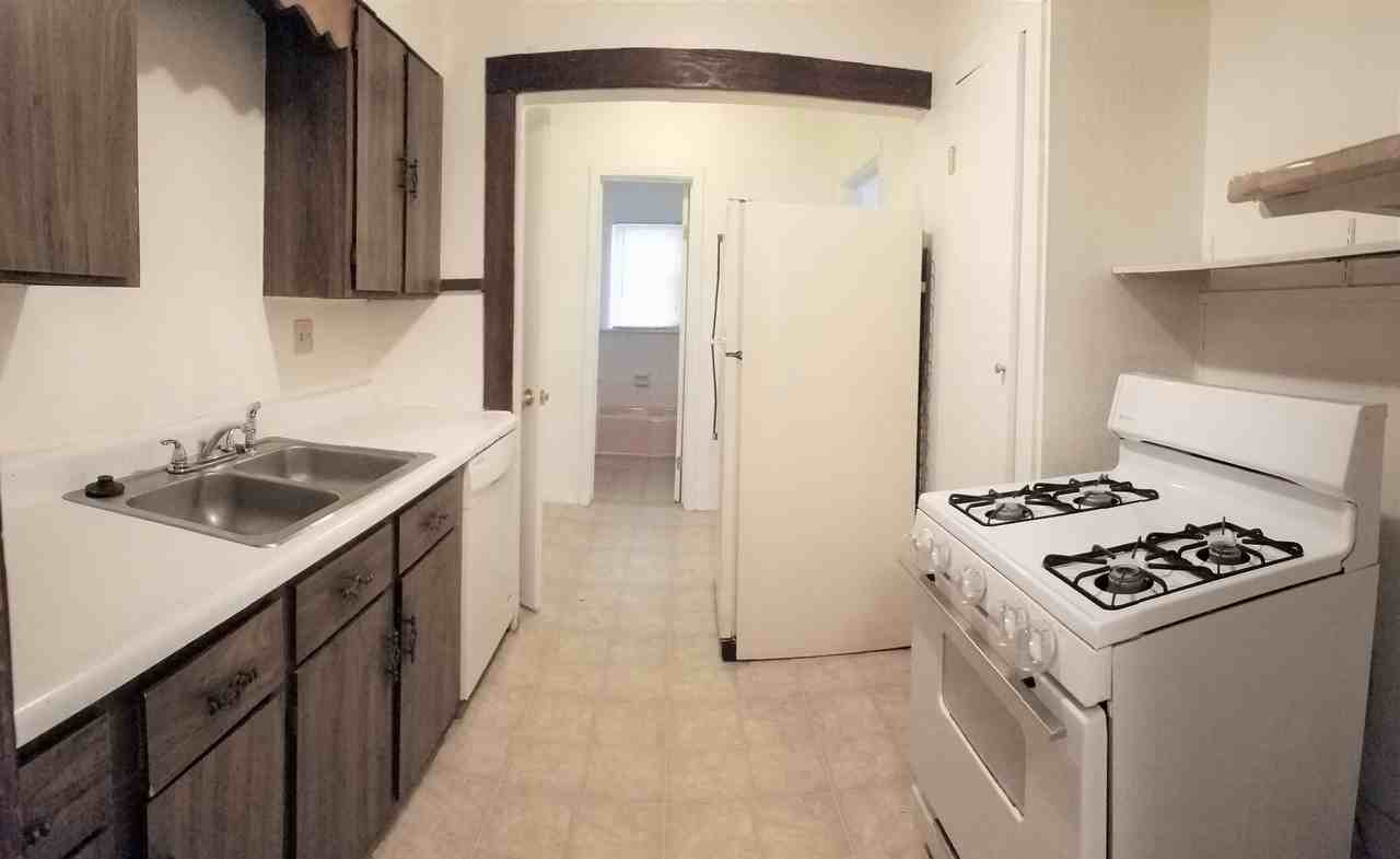 4800 Parrish Rd - Photo 4 of 13