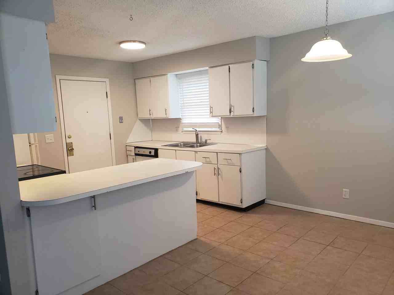 1333 W Meadowbrook Cir - Photo 2 of 19