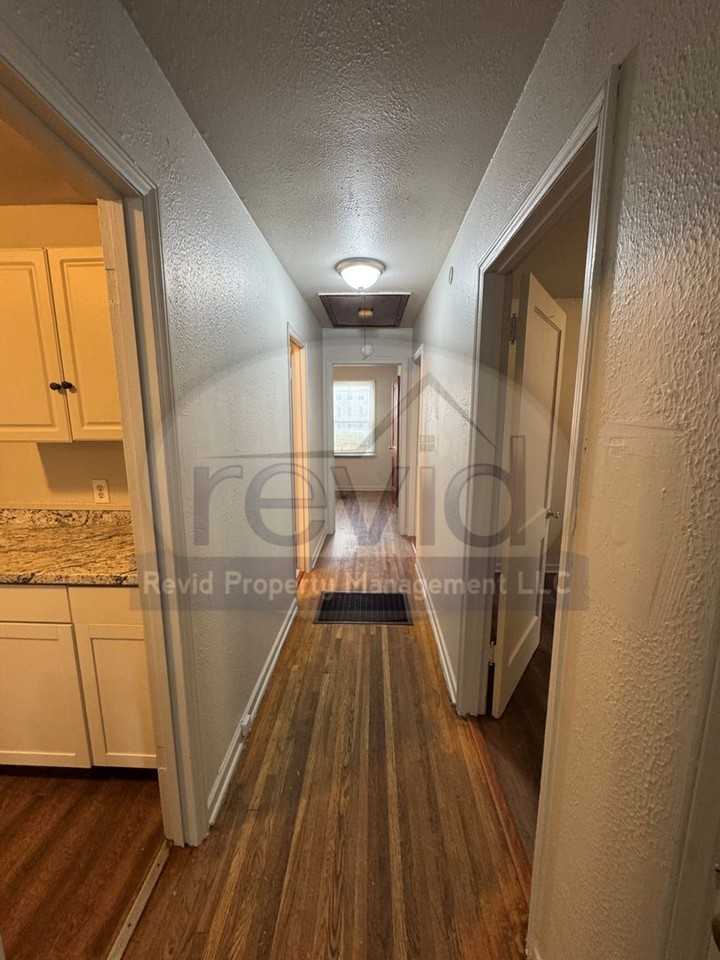 1445 Luverne St - Photo 5 of 16