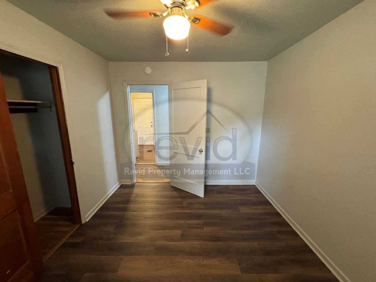 1445 Luverne St - Photo 6 of 16