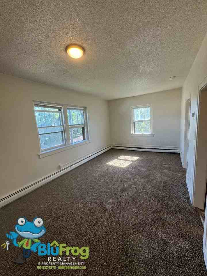 402 2nd Ave Nw #313 - Photo 3 of 13