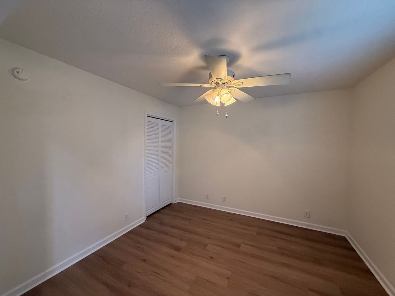 673 Tupelo Ln #19H - Photo 2 of 6