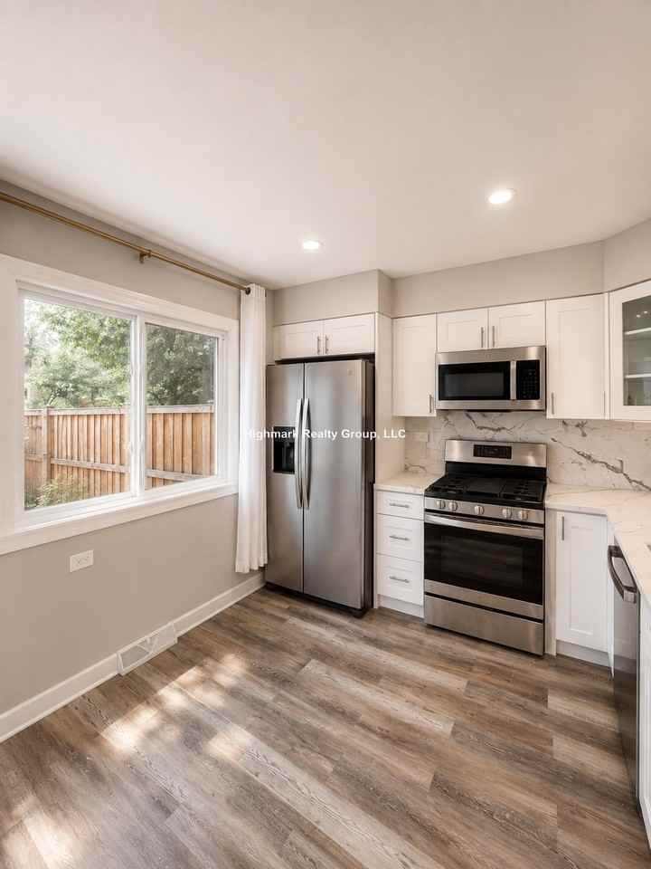 354 Skokie Ct - Photo 2 of 21