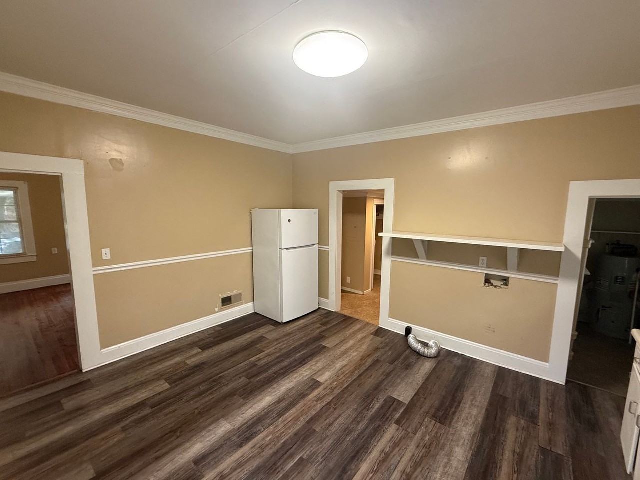 925 Stone St - Photo 5 of 16