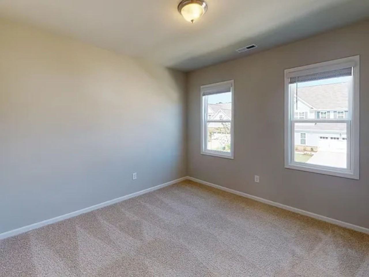 1204 Jasmine View Way - Photo 4 of 7