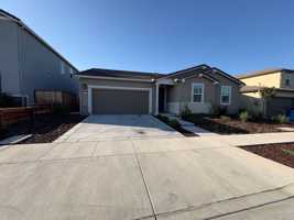 featured image of 1831 Lilac Ct