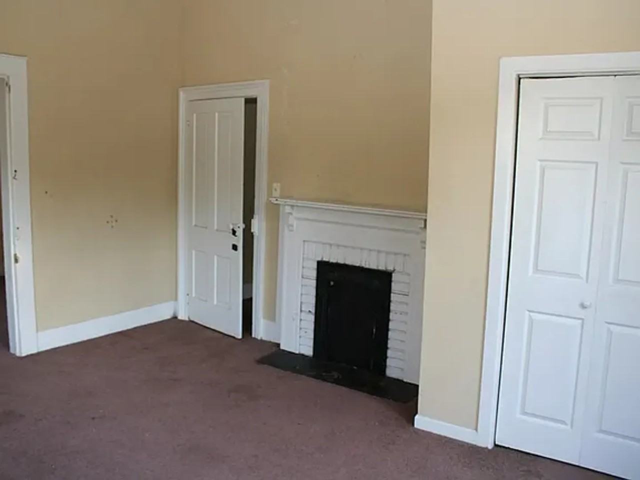 801 20th St - Photo 5 of 7